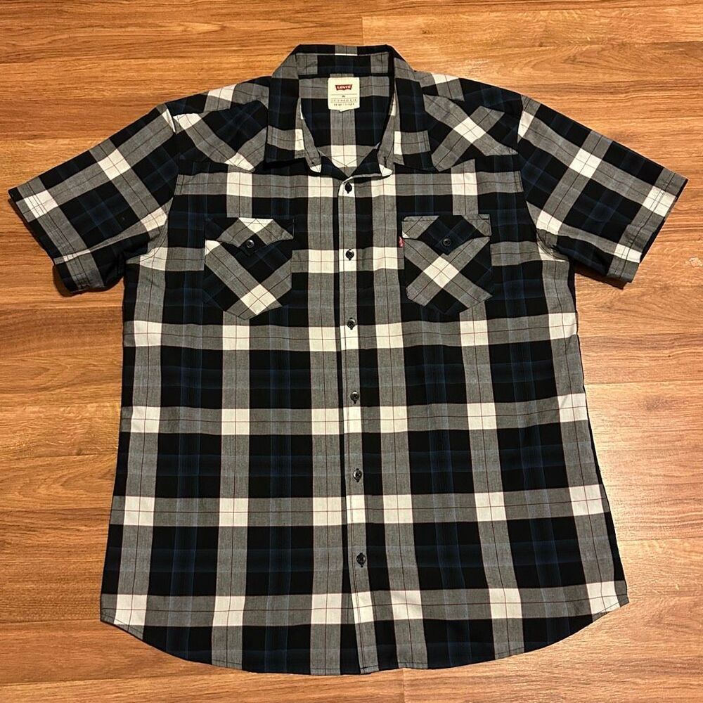 Levi's Black & White Plaid Short Sleeve Shirt